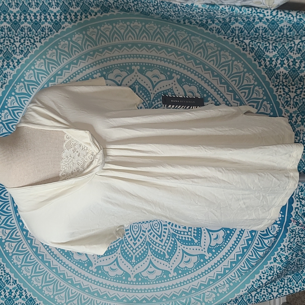 Dana Buchman blouse